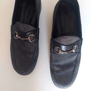 Authentic Gucci men's loafer size 9